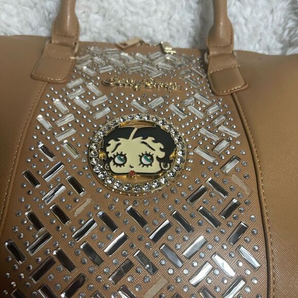 Betty Boop Tan Satchel with Quilted stones Detail and Gold tone Hardwares - Picture 13 of 16